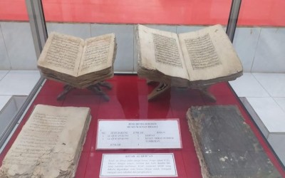 Menyelami Sejarah Lamongan Lewat Koleksi Museum Sunan Drajat