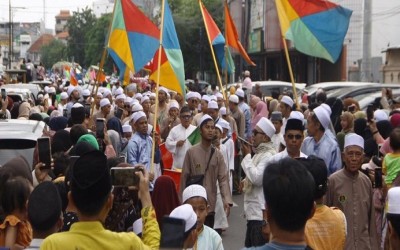 Ribuan Warga Ikuti Kirab Haul Agung Sunan Ampel di Surabaya
